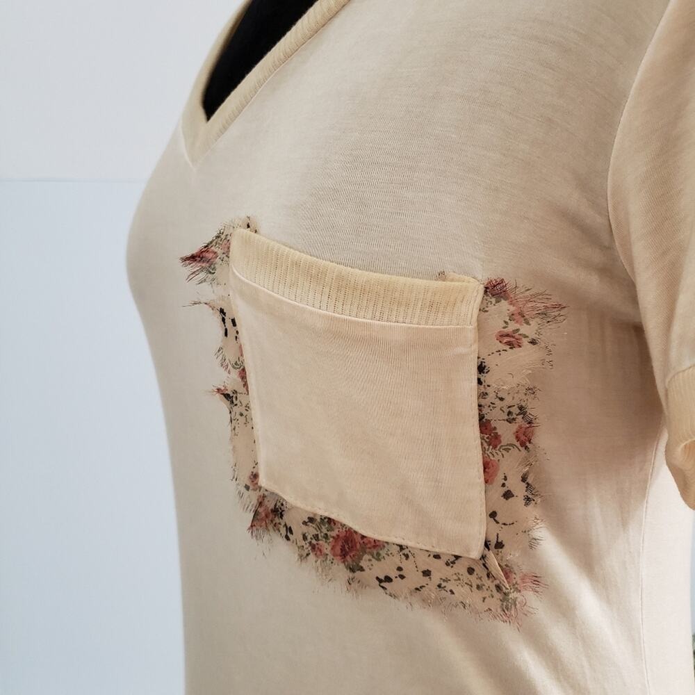 Boho NEW POL Cream Cali Girl Eyelash Fringe Distressed Chest Pocket T Shirt Boho - Picture 6 of 8